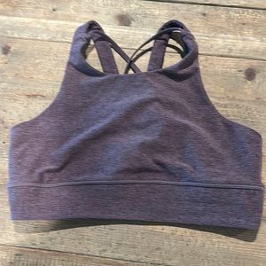 Vuori sports bra